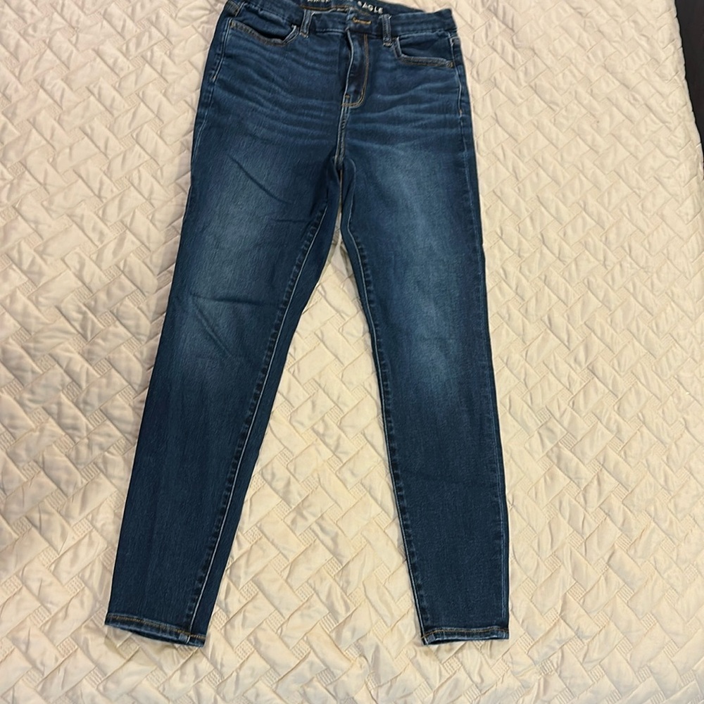Women’s American Eagle. Curvy high rise jegging size 4 short.